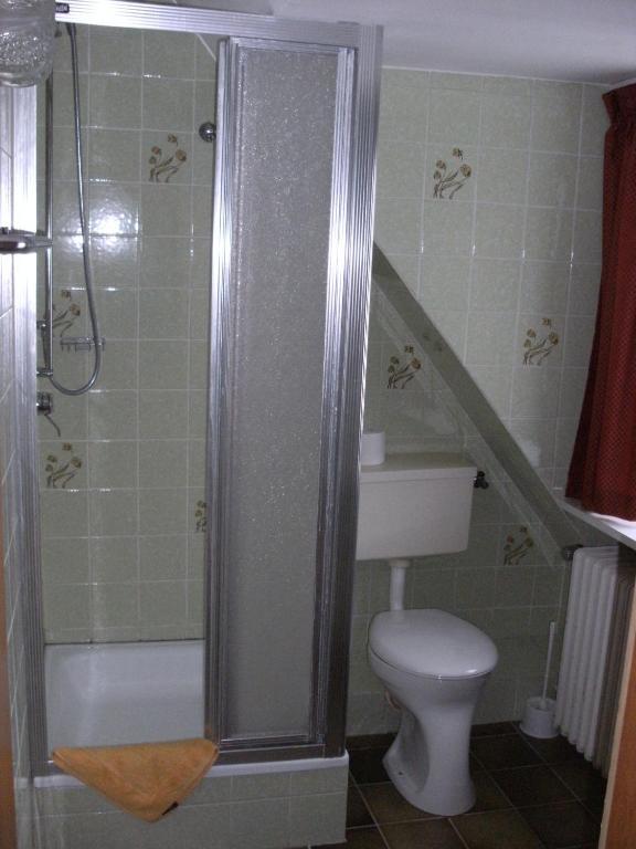 ホテル Haus Sonneneck メーデバッハ 部屋 写真