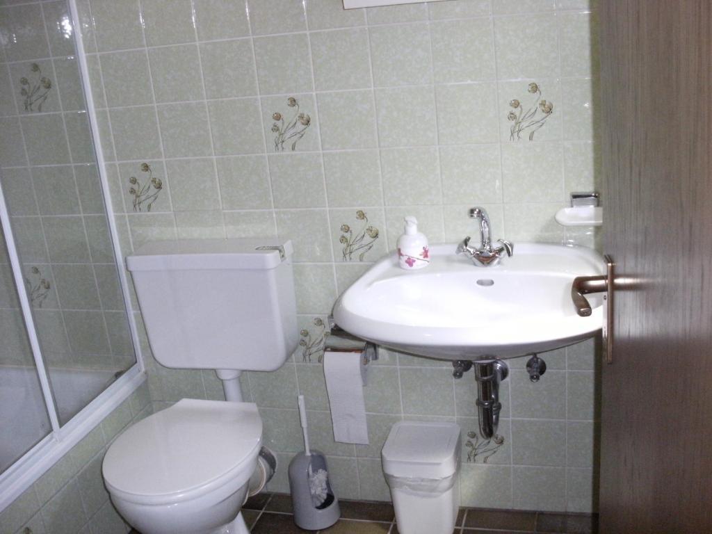 ホテル Haus Sonneneck メーデバッハ 部屋 写真